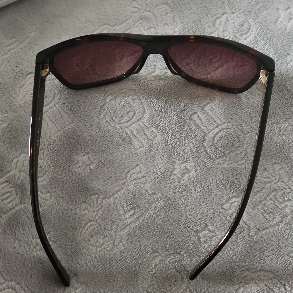 Nine West Unisex Sunglasses brown with hard case